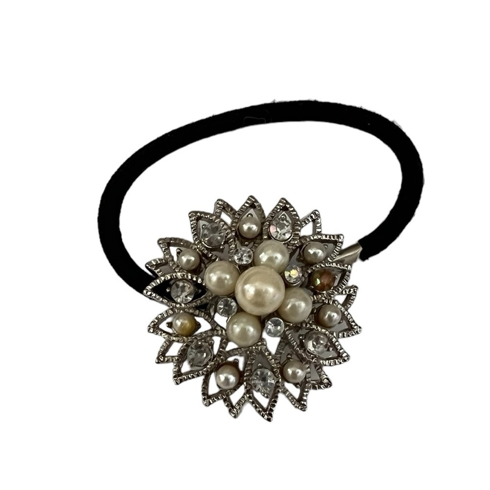 Rhinestone Pony Tail Holder Round in Faux Pearl and Silver​​​​
